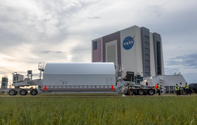 La NASA prépare le télescope Roman : arrivée en Floride pour le lancement