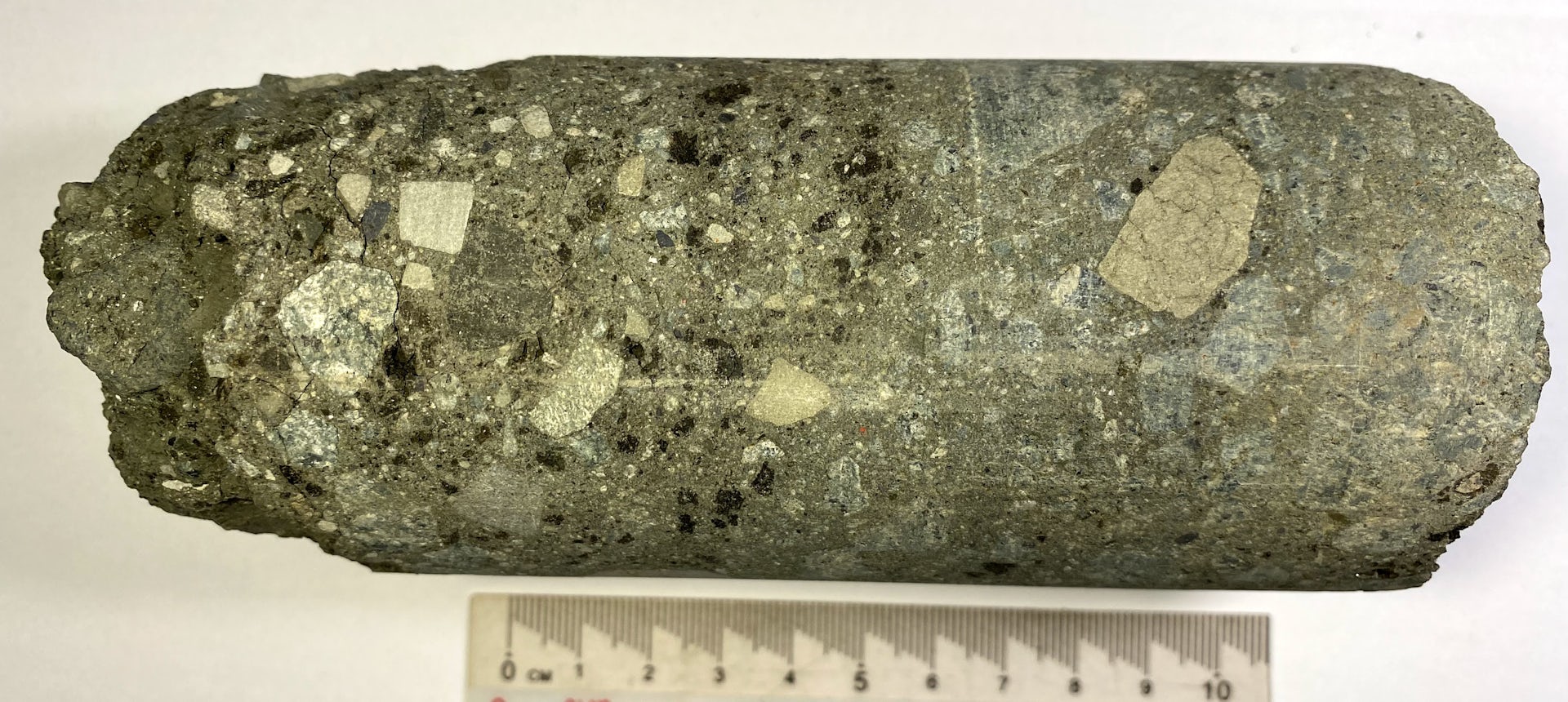 Formation rocheuse de type roche verte (greenstone) typique des gisements aurifères australiens.