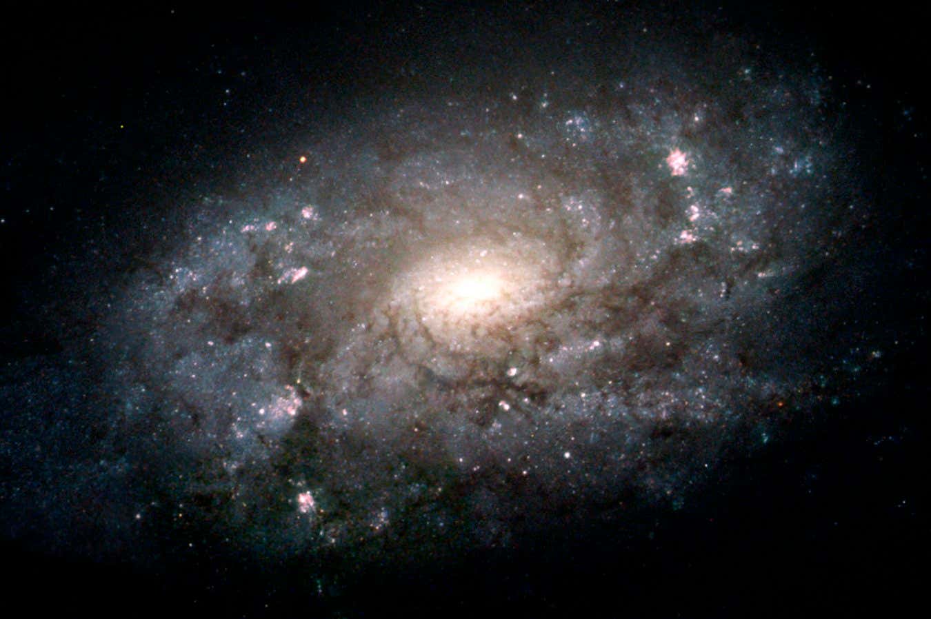 Cosmologie : L&rsquo;énigme des trous noirs supermassifs primordiaux progresse