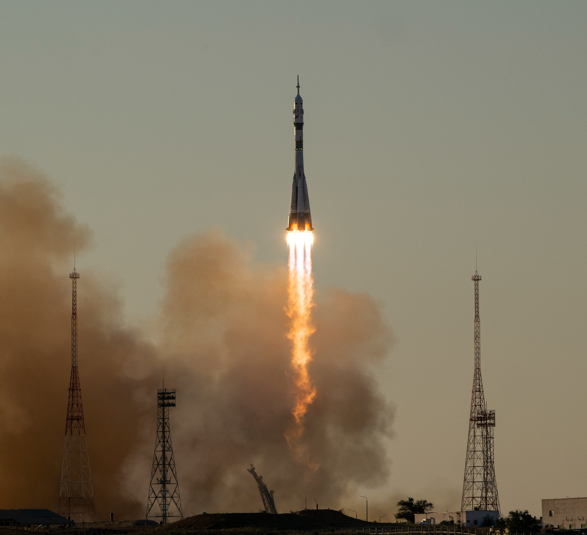 L&rsquo;astronaute NASA Anil Menon et deux cosmonautes arrivent à l&rsquo;ISS