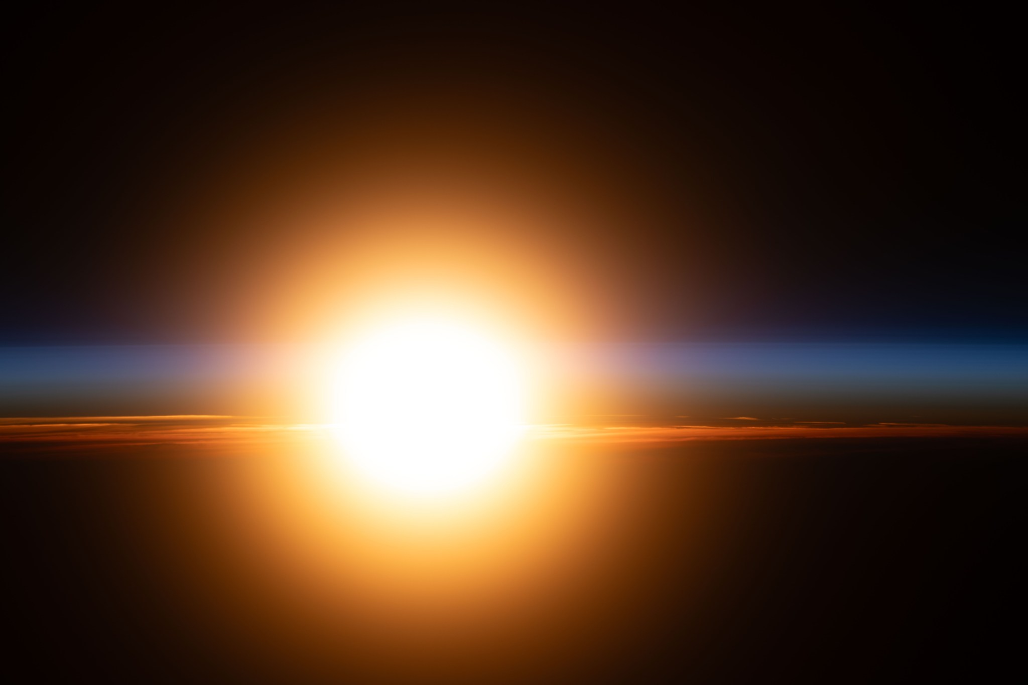 Un astronaute de l&rsquo;ISS photographie un lever de soleil orbital le 26 juin 2026