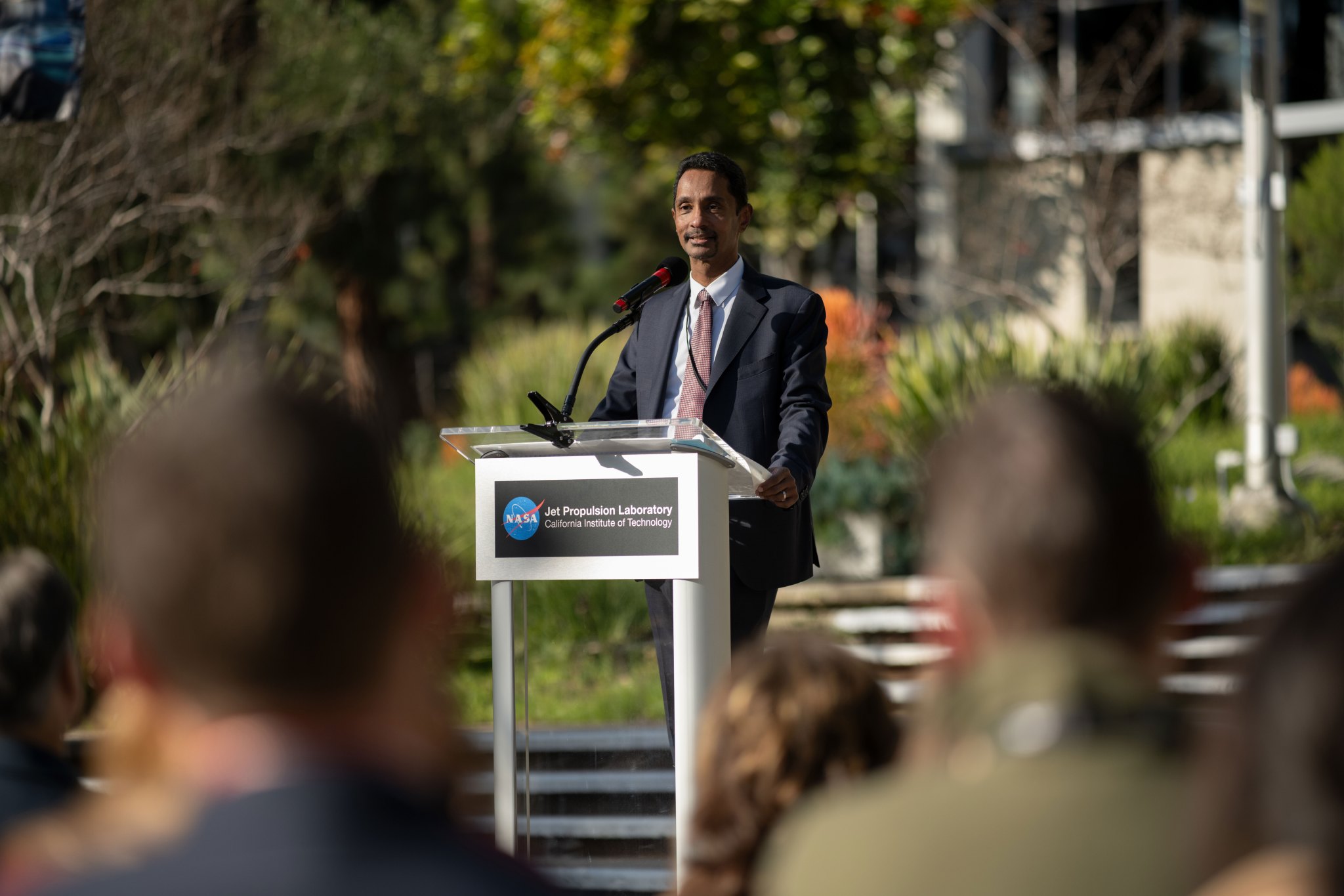 Le Caltech nomme l&rsquo;astrophysicien Ray Jayawardhana à sa présidence