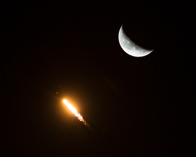 Le booster Falcon 9 B1067 de SpaceX effectue son 36e vol record