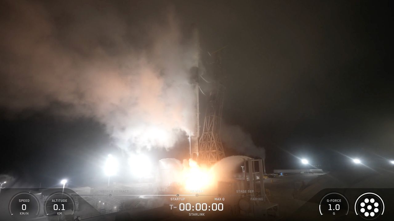 SpaceX franchit les 100 lancements annuels, met 24 Starlink en orbite basse