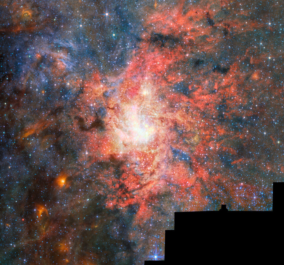 Carte du centre galactique avec la position de l'étoile IRS 3 par rapport à Sagittarius A*.