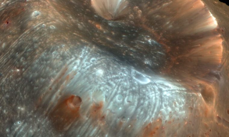 Asaph Hall découvre Phobos : la lune martienne révélée en août 1877