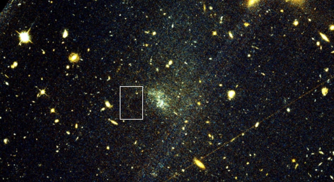 Un flux stellaire lointain éclaire le mystère de la matière noire