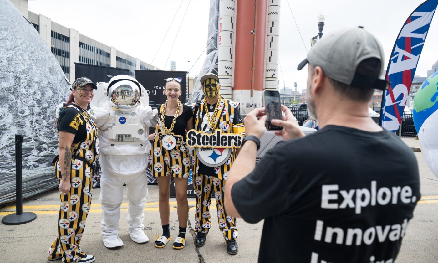 La NASA lance son &lsquo;Inspiration Tour&rsquo; lors d&rsquo;un match NFL à Pittsburgh